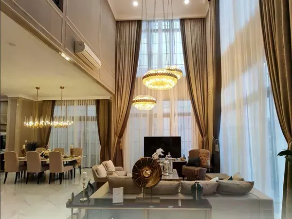 Rosewood Golf Residence - Luxury Living Room