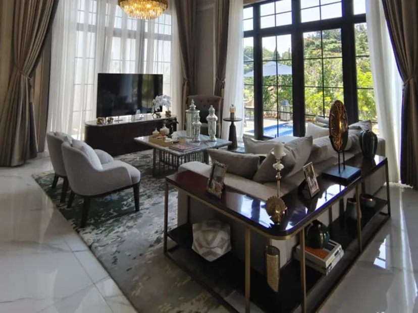 Rosewood Golf Residence - Modern Kitchen